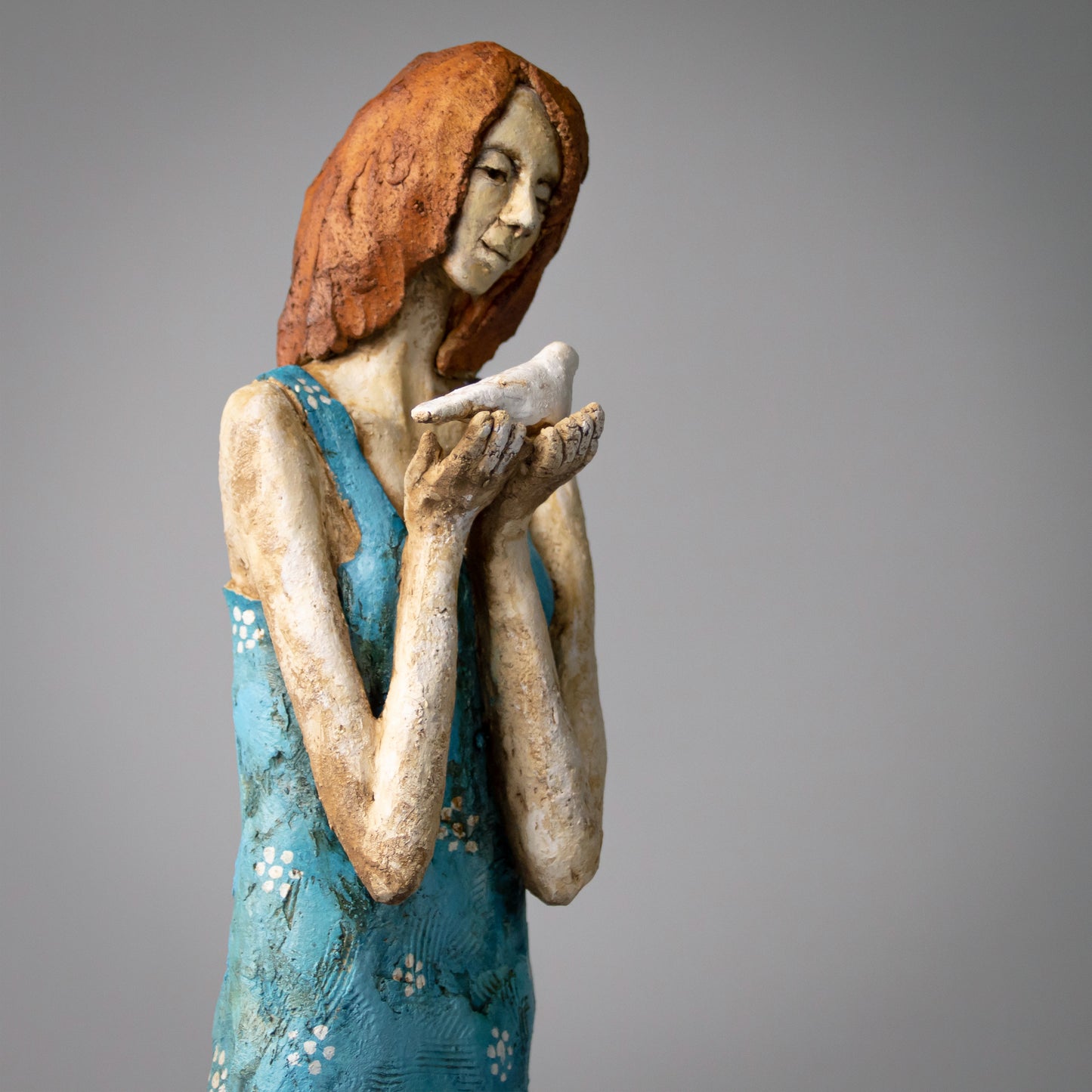 Dziewczyna i ptaszek