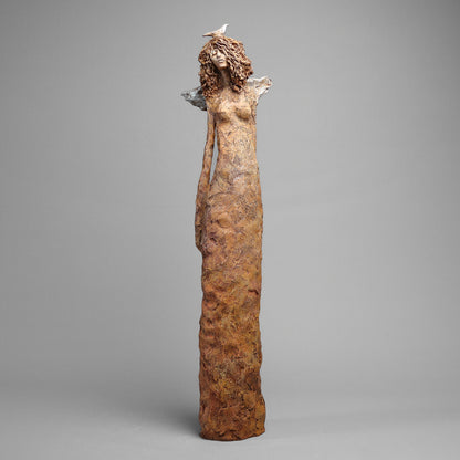 Ptaszek w anielskim otoczeniu